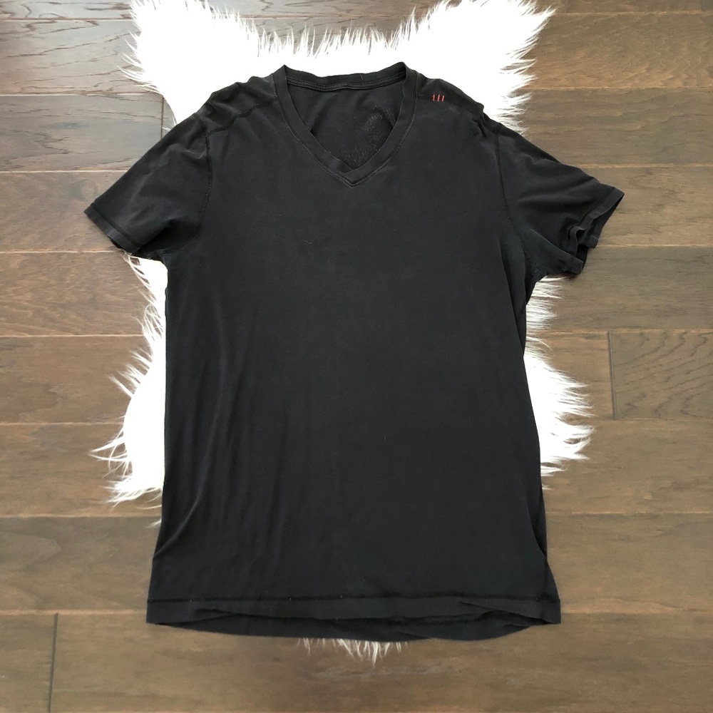 [Lululemon] Mens V Neck Tee